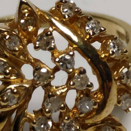 1/4ctw Diamond Cluster Swirl Gold Ring closeup