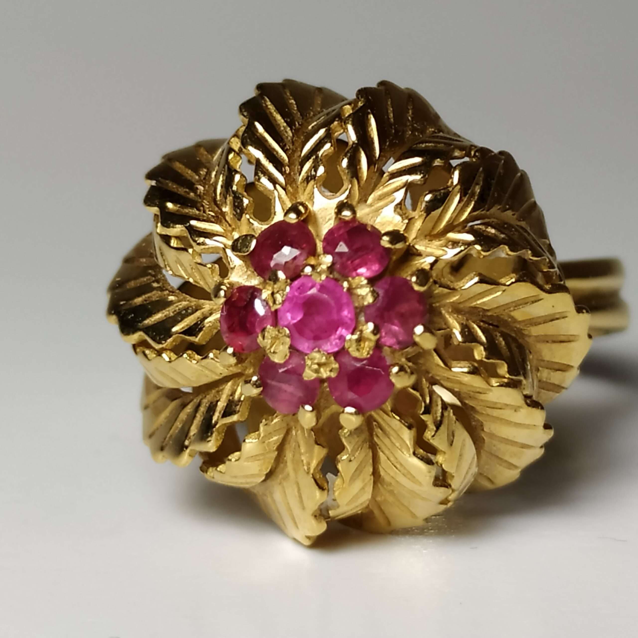 18k Vintage Ruby Ring | JewelryShuk