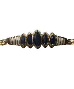 5-Stone Sapphire Gold Bracelet outline