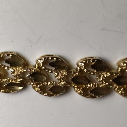 Gold Diamond-Cut Bracelet closeup