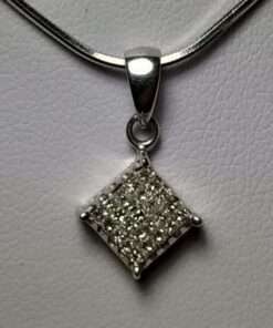 1/2ctw Invisible Set Diamond White Gold Necklace uncut