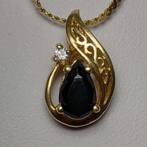 Onyx & Diamond Yellow Gold Necklace closeup