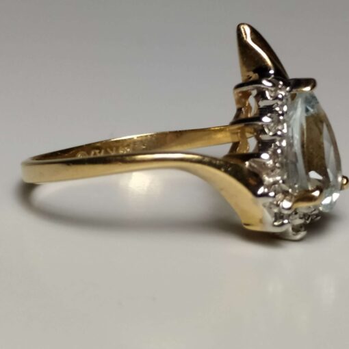 Pear Shaped Aquamarine & Diamond Ring side