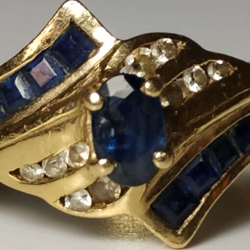 Sapphire & Diamond Ring closeup