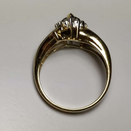 Tsavorite and Diamond Gold Ring top view