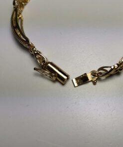 Two-Tone Diamond-Cut Gold Bracelet clasp